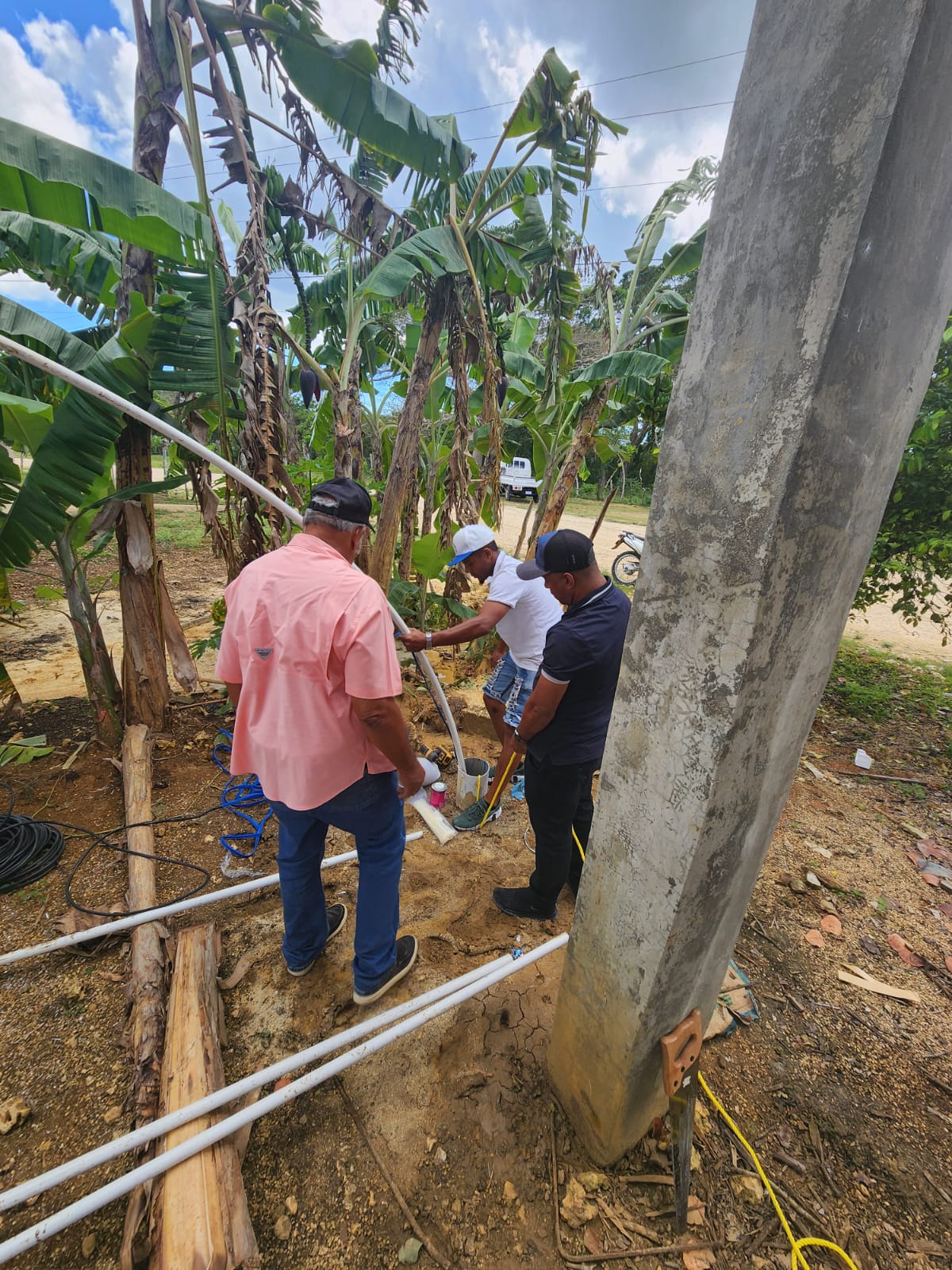 Instalación de nueva Bomba de agua en la Comunidad de El Carril.