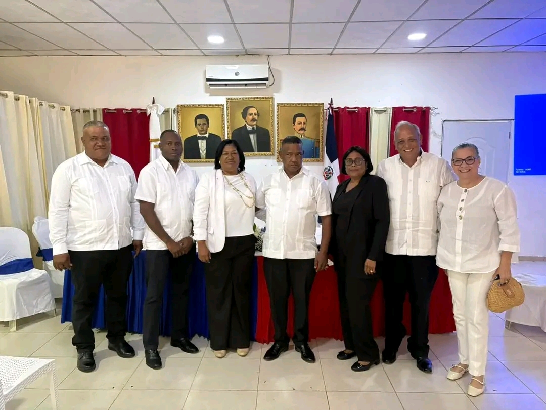 Alcalde Francisco Rodríguez Presenta Rendición de Cuentas 2025-2026 y Juramentan Nuevo Bufete Directivo del Concejo de Regidores